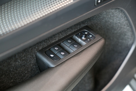 2024款沃尔沃XC40