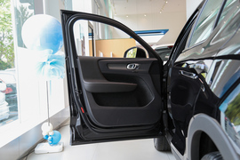 2024款沃尔沃XC40