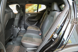 2024款沃尔沃XC40