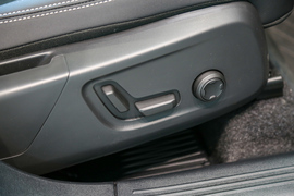 2024款沃尔沃XC40