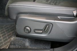 2024款沃尔沃XC40