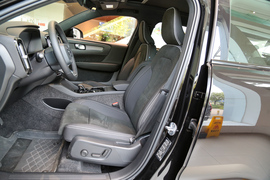 2024款沃尔沃XC40