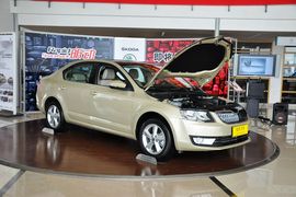 2015款斯柯达明锐1.4T
