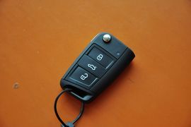 2015款斯柯达明锐1.4T