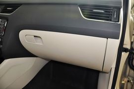 2015款斯柯达明锐1.4T