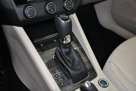 2015款斯柯达明锐1.4T