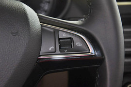 2015款斯柯达明锐1.4T