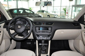 2015款斯柯达明锐1.4T