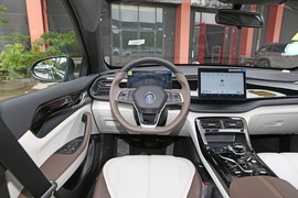 2024款比亚迪秦PLUS