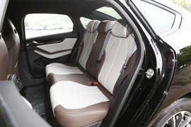 2024款比亚迪秦PLUS