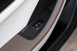 2024款比亚迪秦PLUS