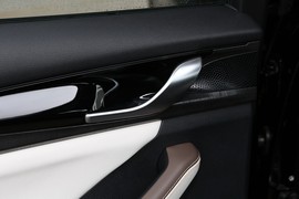 2024款比亚迪秦PLUS