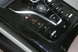 2024款比亚迪秦PLUS