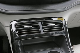 2024款比亚迪秦PLUS