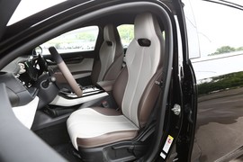 2024款比亚迪秦PLUS