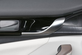 2024款比亚迪秦PLUS