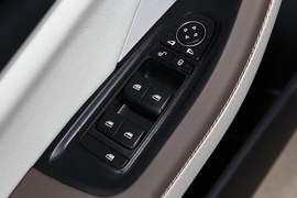 2024款比亚迪秦PLUS