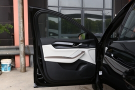 2024款比亚迪秦PLUS