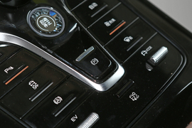 2024款比亚迪秦PLUS