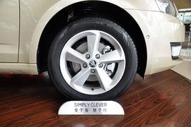 2015款斯柯达明锐1.4T