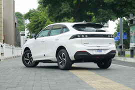 2024款东风风行雷霆