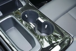 2024款东风风行雷霆