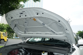 2024款东风风行雷霆