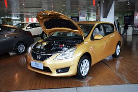 2011款日产骐达1.6L