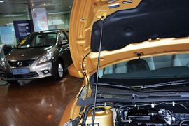 2011款日产骐达1.6L