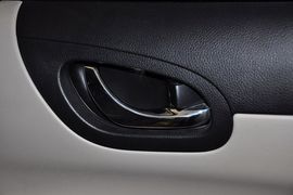 2011款日产骐达1.6L