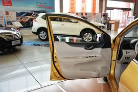 2011款日产骐达1.6L