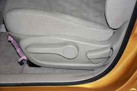 2011款日产骐达1.6L