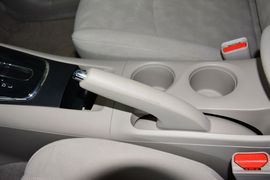2011款日产骐达1.6L