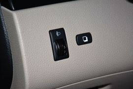 2011款日产骐达1.6L