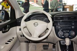 2011款日产骐达1.6L