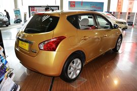 2011款日产骐达1.6L
