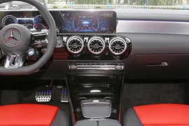 2024款奔驰A级AMG