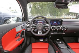 2024款奔驰A级AMG