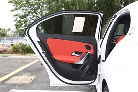 2024款奔驰A级AMG