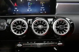 2024款奔驰A级AMG