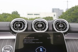 2024款奔驰C