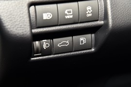 2024款丰田亚洲龙