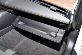 2024款丰田亚洲龙