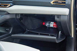 2023款东风风神E70