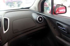 全新雪佛兰创酷新车到店实拍