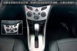 全新雪佛兰创酷新车到店实拍