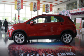 全新雪佛兰创酷新车到店实拍