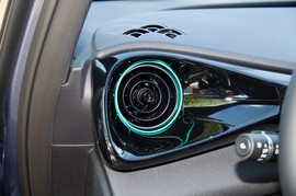 2025款比亚迪海豚