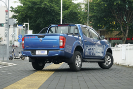 2023款郑州日产锐骐6