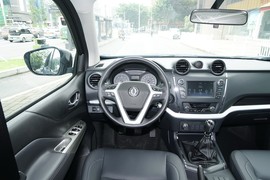 2023款郑州日产锐骐6